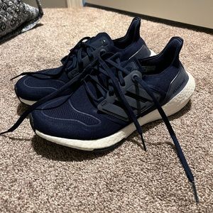 Women’s Ultraboost 22 shoes